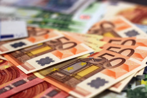 Kosten für Zahnimplantate explodieren
